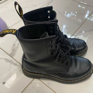 Dr .Martens
